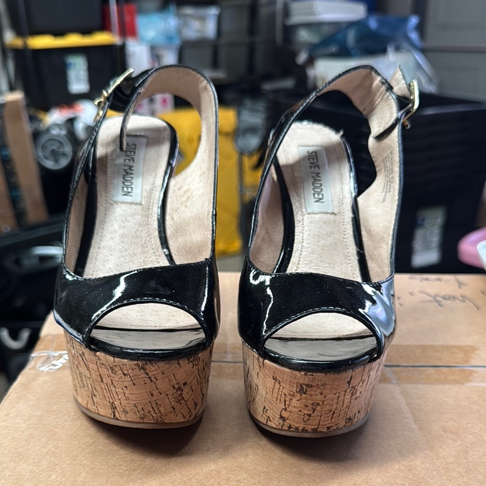 Steve Madden Black and Tan Platform Sandals